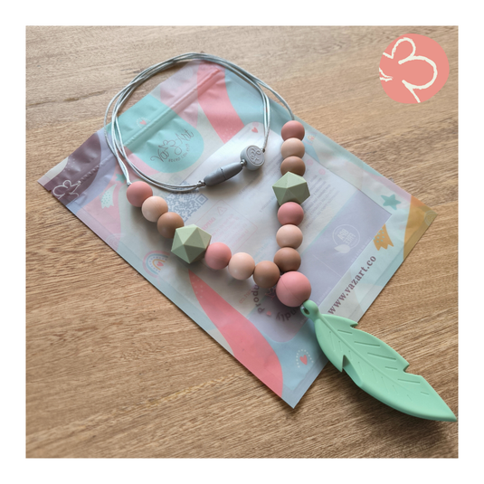 Vazart - Collar Pluma Wallis 2